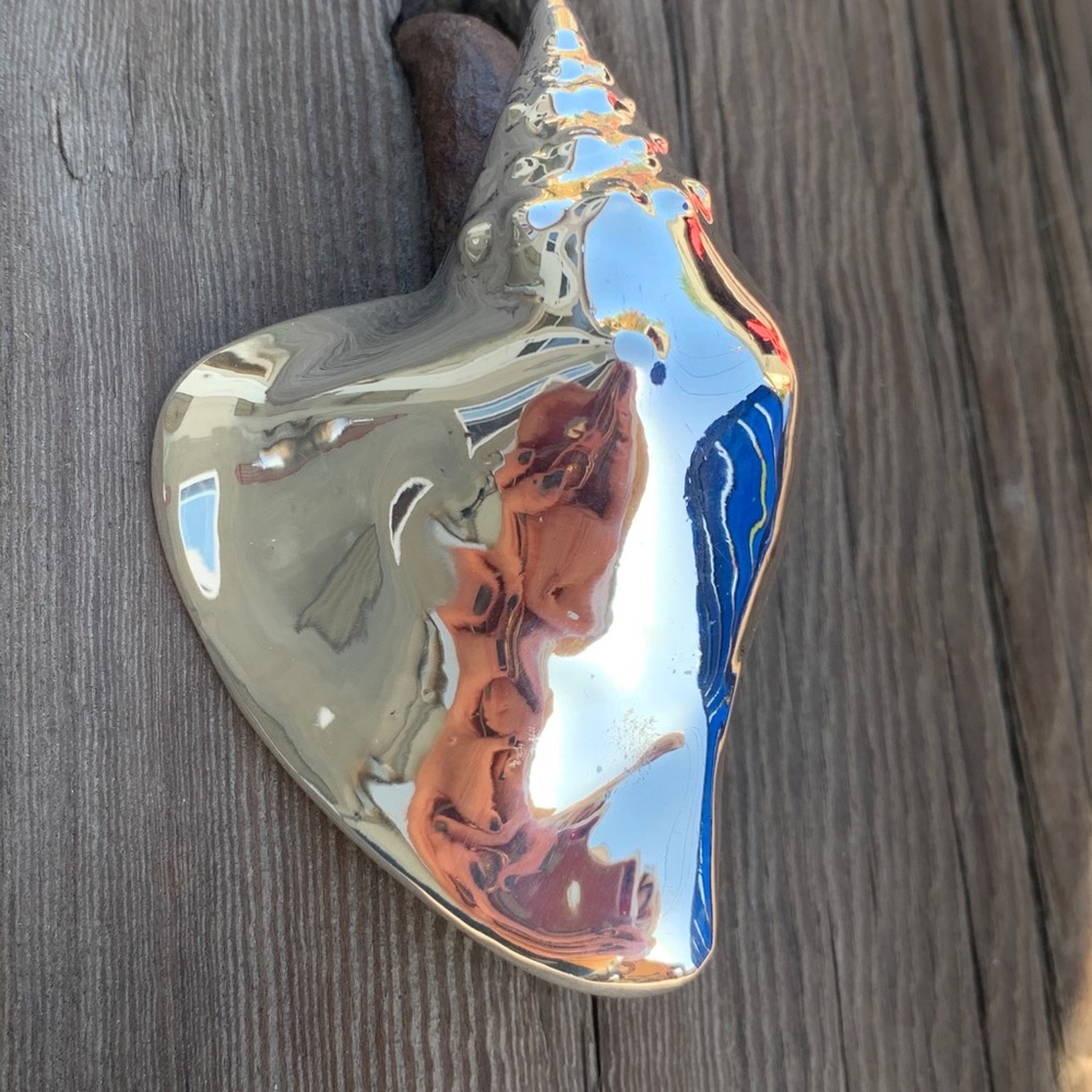 Silver Conch Shell Brooch - Picture 4 of 4
